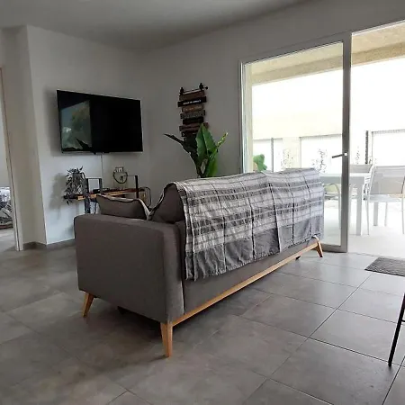 Appartement A Caseta Proche De La *